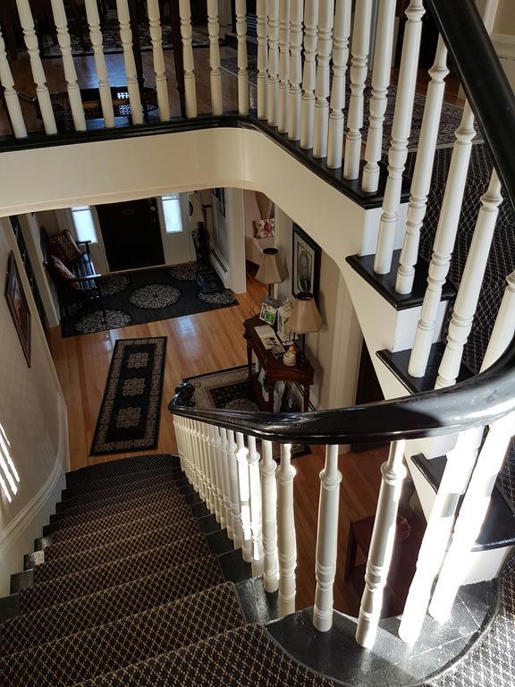 Quartermain House Bed & Breakfast Fredericton Esterno foto